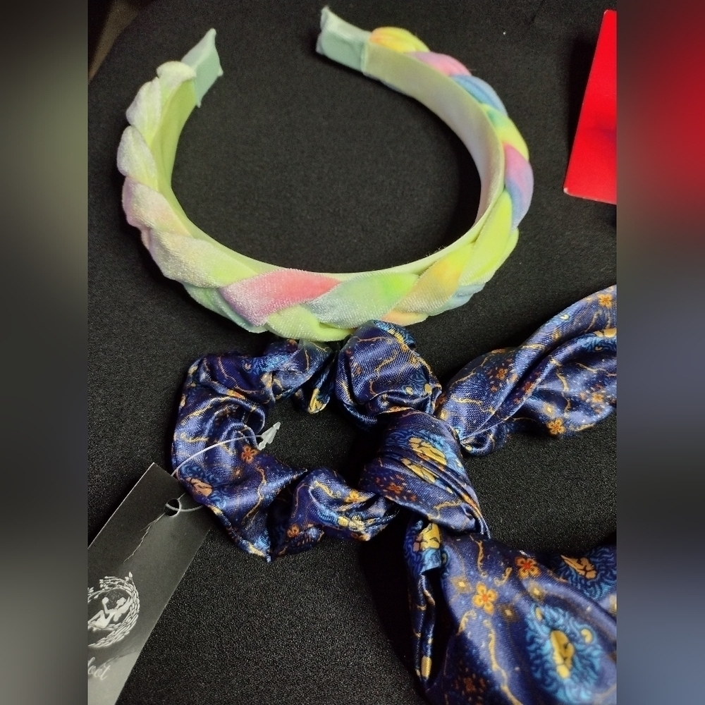 Hair Accessory Bundle - Picture 3 of 6